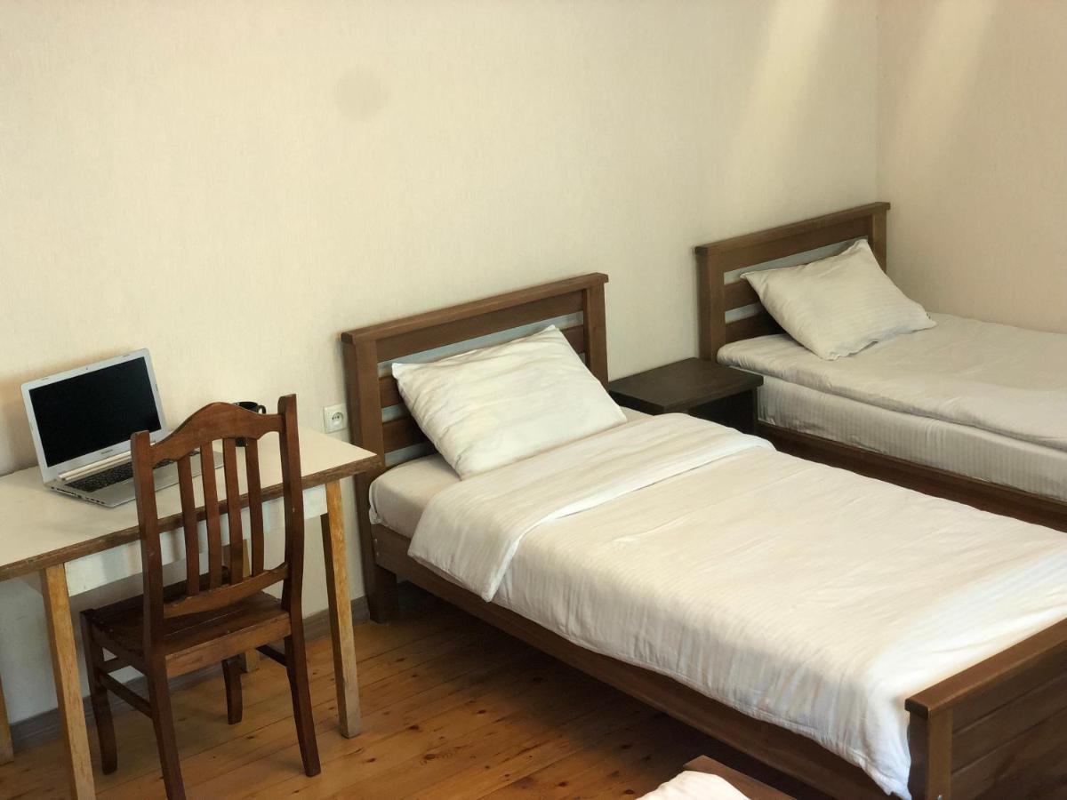 Dachi Inn Stepantsminda Exterior photo